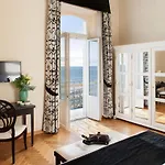 Lido 4*
